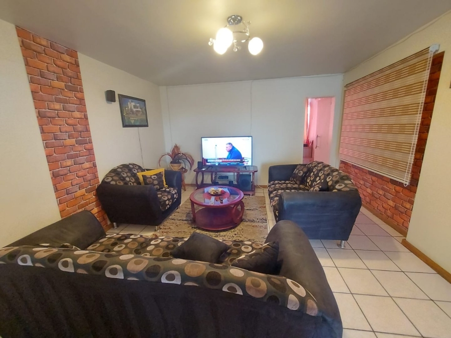 2 Bedroom Property for Sale in Bloemfontein Free State